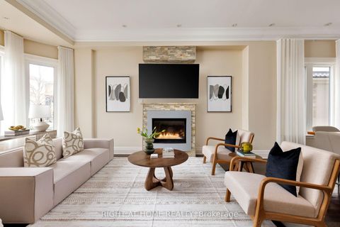 Photo 1 at 8 Rutherglen Road, Leaside, Toronto