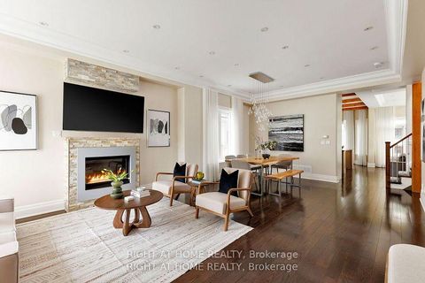Photo 13 at 8 Rutherglen Road, Leaside, Toronto