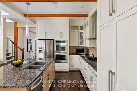 Photo 22 at 8 Rutherglen Road, Leaside, Toronto
