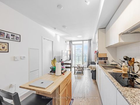 Photo 4 at 3909 - 11 Wellesley Street W, Bay Street Corridor, Toronto