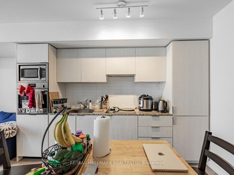 Photo 7 at 3909 - 11 Wellesley Street W, Bay Street Corridor, Toronto