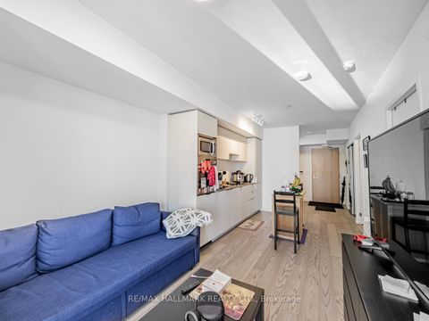 Photo 15 at 3909 - 11 Wellesley Street W, Bay Street Corridor, Toronto