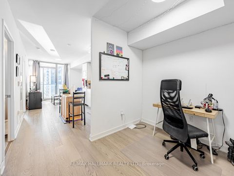 Photo 18 at 3909 - 11 Wellesley Street W, Bay Street Corridor, Toronto