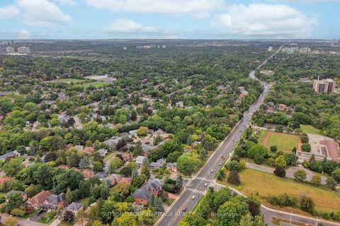 Photo 43 at 17 Brenham Crescent, Newtonbrook East, Toronto