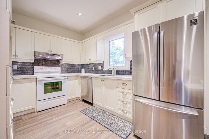 Photo 7 at 56 Austin Terrace, Casa Loma, Toronto