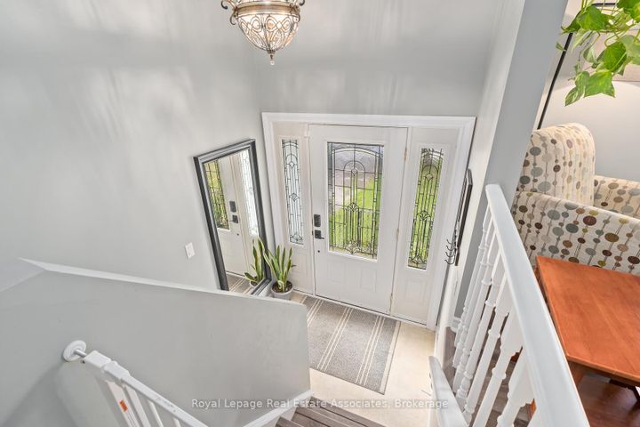 Photo 3 at 28 Adams Court, AC Acton, Halton Hills