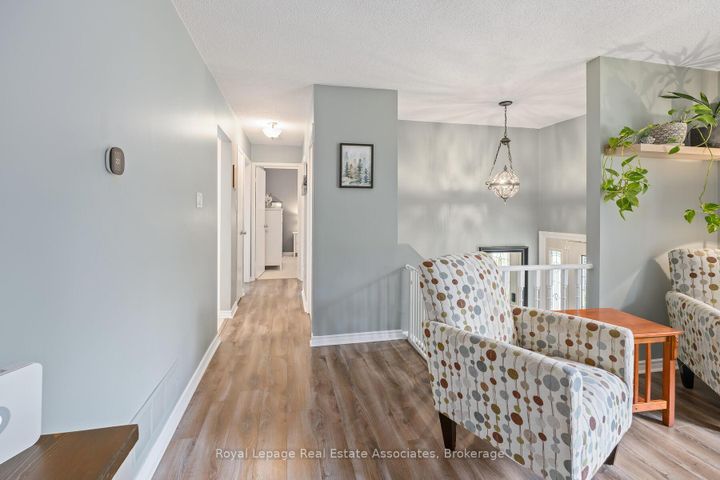 Photo 5 at 28 Adams Court, AC Acton, Halton Hills