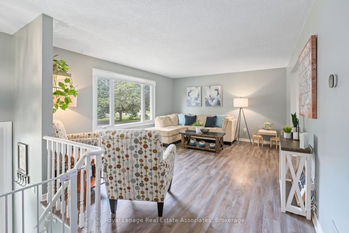 Photo 6 at 28 Adams Court, AC Acton, Halton Hills