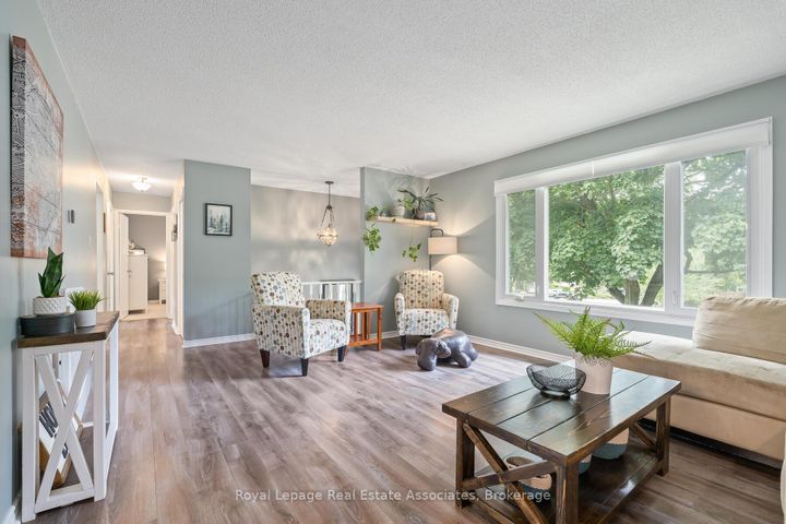 Photo 8 at 28 Adams Court, AC Acton, Halton Hills