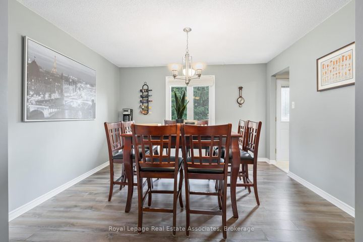 Photo 10 at 28 Adams Court, AC Acton, Halton Hills