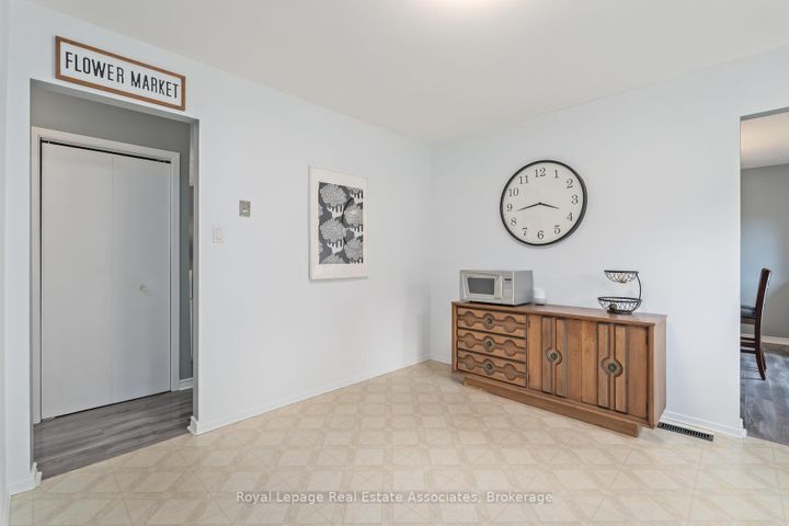 Photo 14 at 28 Adams Court, AC Acton, Halton Hills