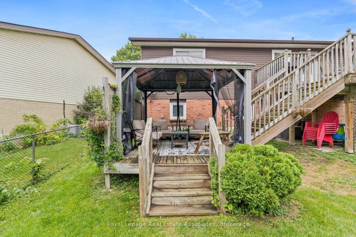 Photo 27 at 28 Adams Court, AC Acton, Halton Hills