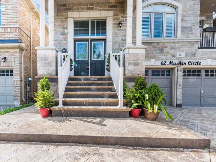 Photo 2 at 62 Masken Circle, Northwest Brampton, Brampton