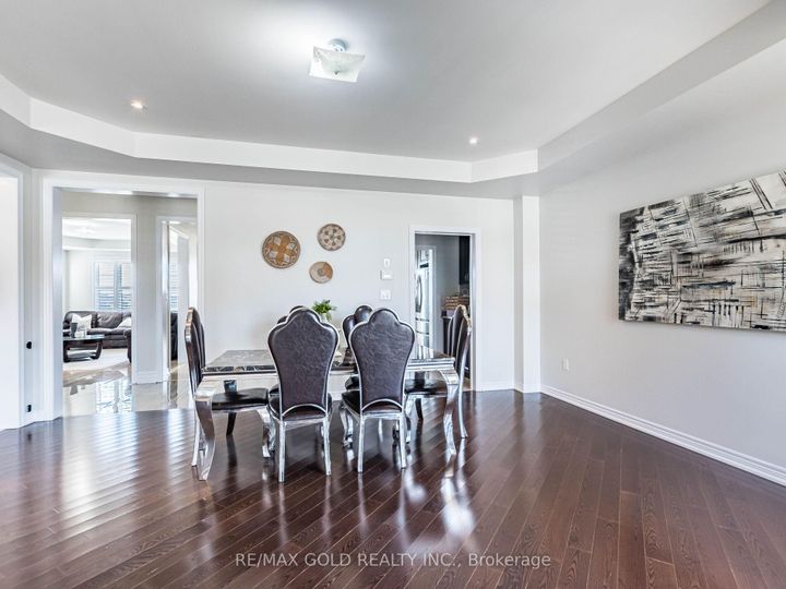 Photo 7 at 62 Masken Circle, Northwest Brampton, Brampton