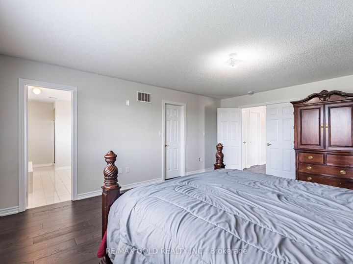 Photo 23 at 62 Masken Circle, Northwest Brampton, Brampton