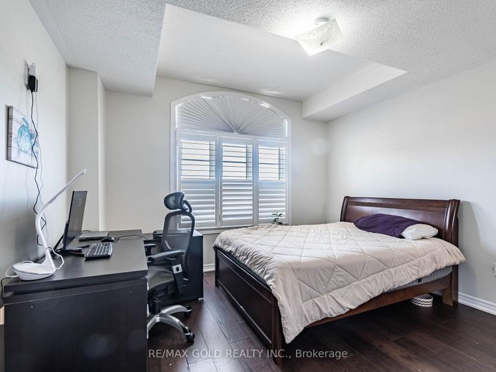 Photo 28 at 62 Masken Circle, Northwest Brampton, Brampton