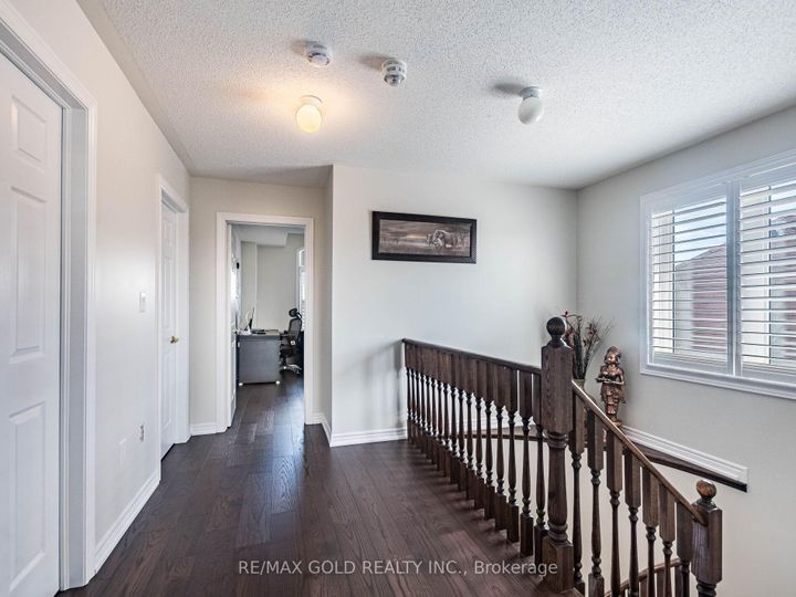Photo 30 at 62 Masken Circle, Northwest Brampton, Brampton
