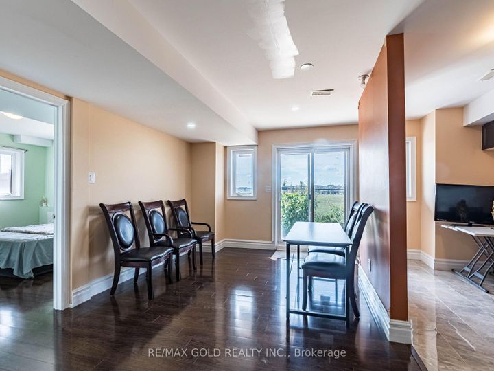 Photo 34 at 62 Masken Circle, Northwest Brampton, Brampton