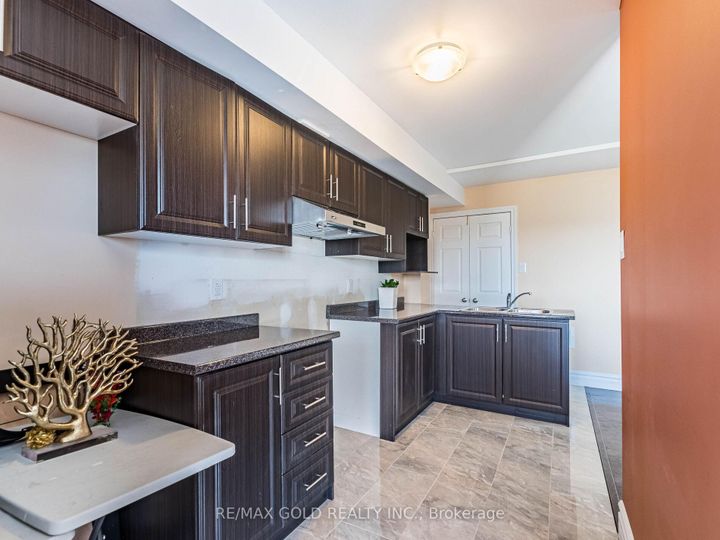 Photo 35 at 62 Masken Circle, Northwest Brampton, Brampton