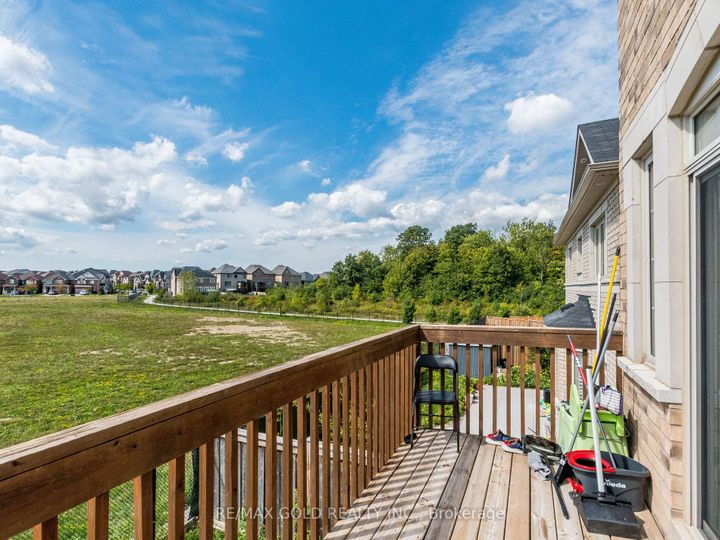Photo 41 at 62 Masken Circle, Northwest Brampton, Brampton