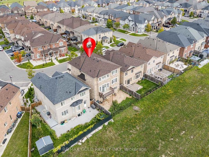 Photo 45 at 62 Masken Circle, Northwest Brampton, Brampton