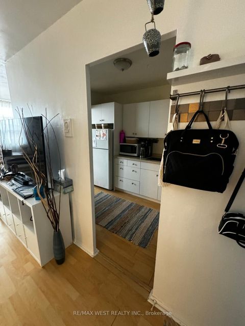 Photo 8 at 507 - 67 Richmond Street, Mill Pond, Richmond Hill Photo 8 at 507 - 67 Richmond Street, Mill Pond, Richmond Hill