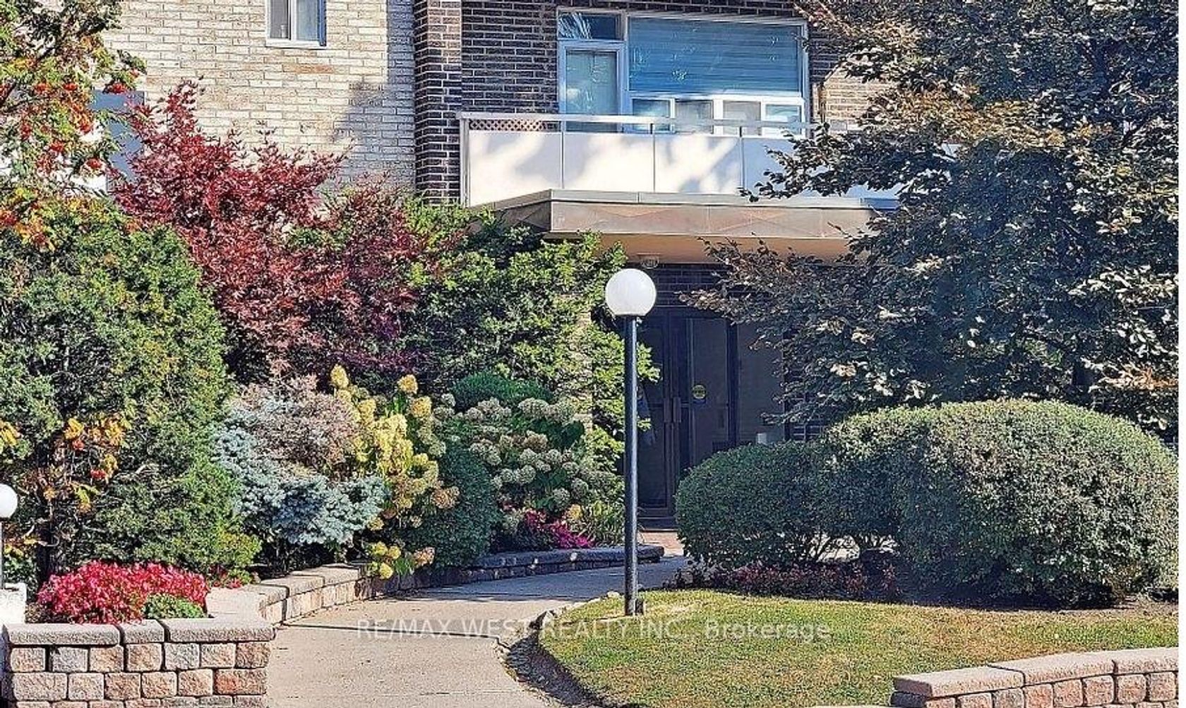 507 - 67 Richmond Street, Mill Pond, Richmond Hill 