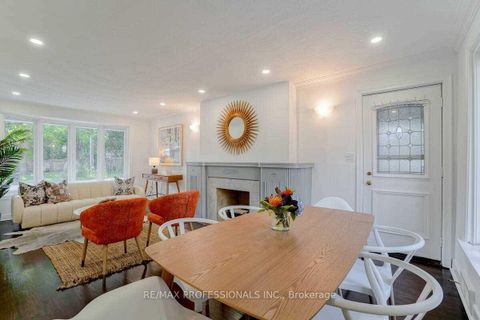 Photo 6 at 58 Old Oak Road, Kingsway South, Toronto