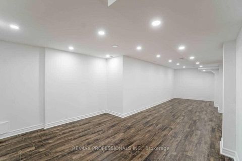 Photo 26 at 58 Old Oak Road, Kingsway South, Toronto