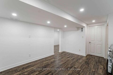 Photo 29 at 58 Old Oak Road, Kingsway South, Toronto