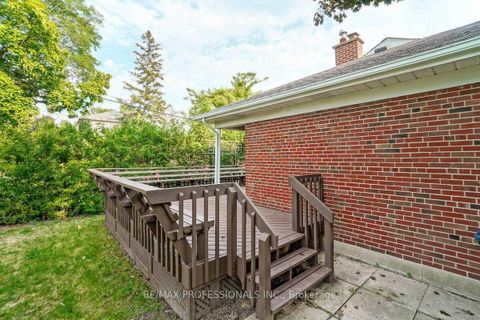 Photo 36 at 58 Old Oak Road, Kingsway South, Toronto
