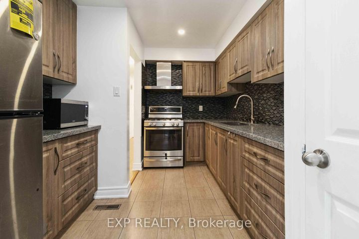 Photo 8 at 115 - 1180 Mississauga Valley Boulevard, Mississauga Valleys, Mississauga