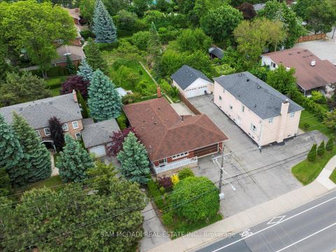 Photo 3 at 1491 Royal York Road, Humber Heights, Toronto