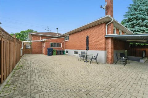 Photo 14 at 1491 Royal York Road, Humber Heights, Toronto