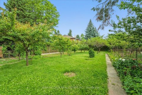Photo 15 at 1491 Royal York Road, Humber Heights, Toronto