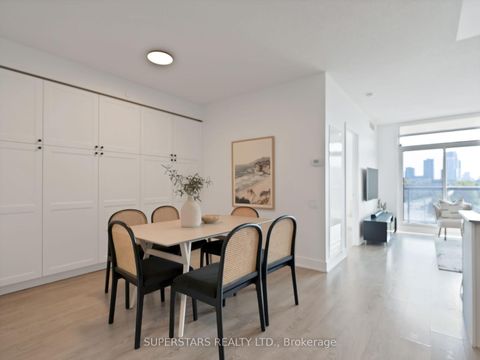 Photo 3 at 620 - 7608 Yonge Street, Yorkhill, Vaughan