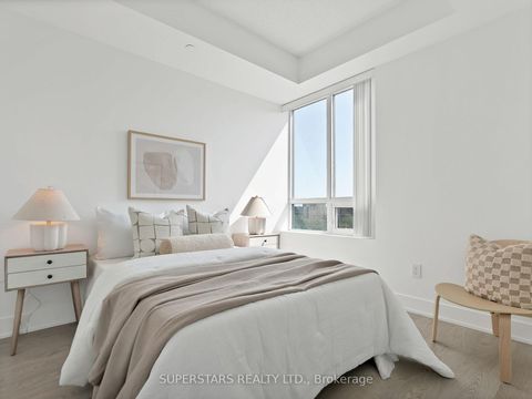 Photo 12 at 620 - 7608 Yonge Street, Yorkhill, Vaughan
