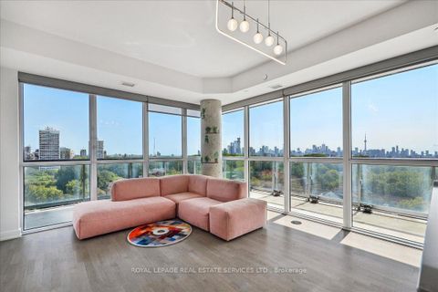 Photo 3 at 905 - 501 St Clair Avenue W, Casa Loma, Toronto