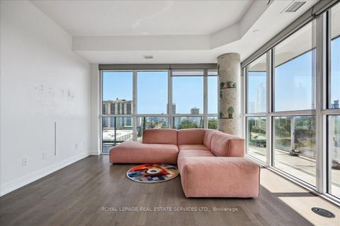 Photo 4 at 905 - 501 St Clair Avenue W, Casa Loma, Toronto