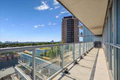 Photo 17 at 905 - 501 St Clair Avenue W, Casa Loma, Toronto