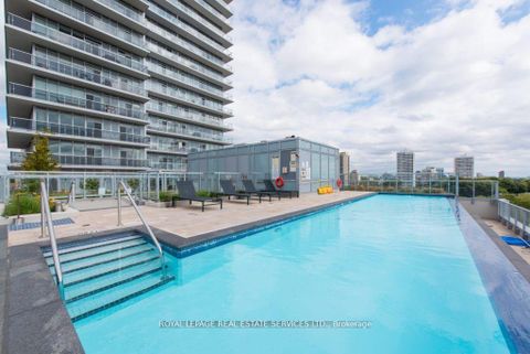 Photo 23 at 905 - 501 St Clair Avenue W, Casa Loma, Toronto