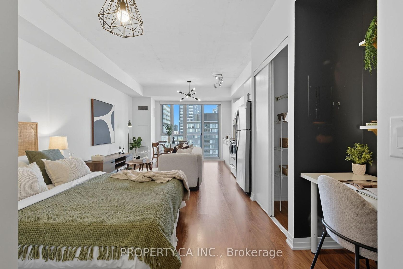 720 - 25 Cole Street, Regent Park, Toronto 