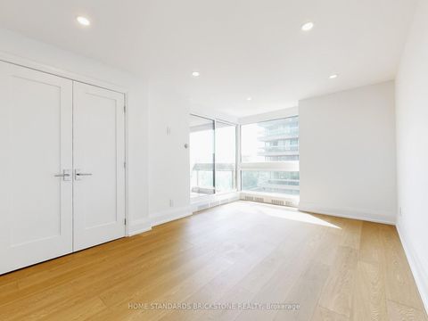 Photo 34 at 1102 - 61 St Clair Avenue W, St. Clair, Toronto