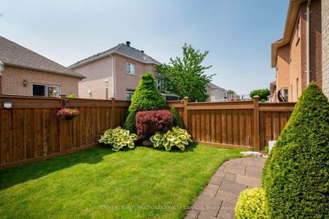 Photo 42 at 16 Saint Clare Boulevard, Vellore Village, Vaughan