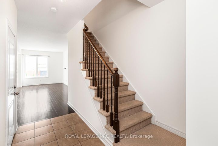 Photo 5 at 22 - 45 Seabreeze Crescent, Stoney Creek, Hamilton