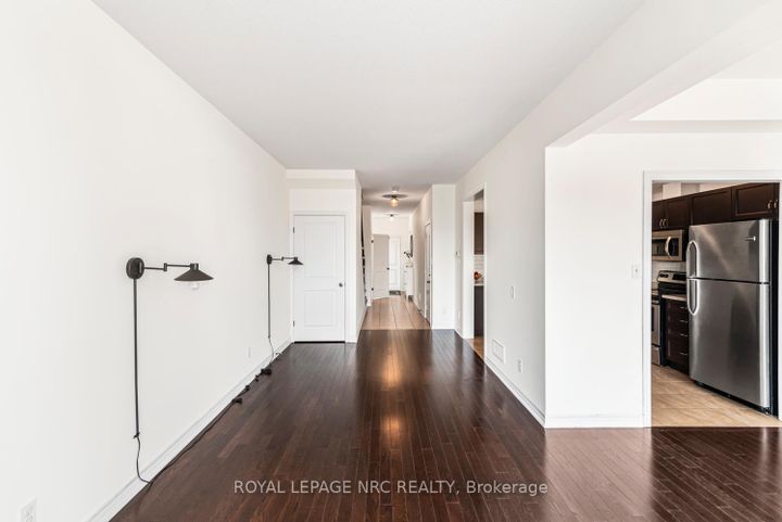 Photo 7 at 22 - 45 Seabreeze Crescent, Stoney Creek, Hamilton