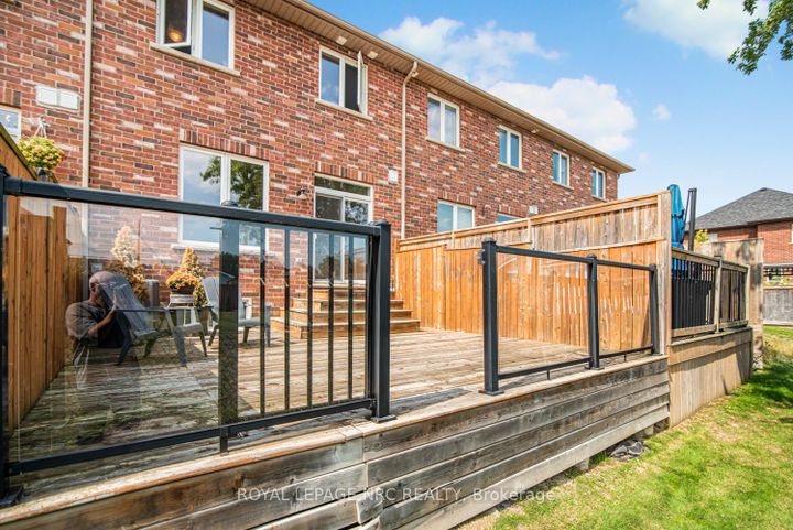 Photo 35 at 22 - 45 Seabreeze Crescent, Stoney Creek, Hamilton