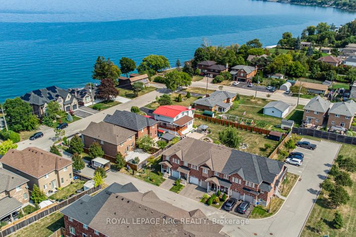 Photo 36 at 22 - 45 Seabreeze Crescent, Stoney Creek, Hamilton