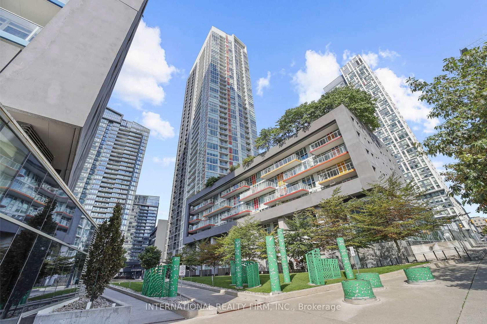 2112 - 85 Queens Wharf Road, Waterfront Communities C1, Toronto 