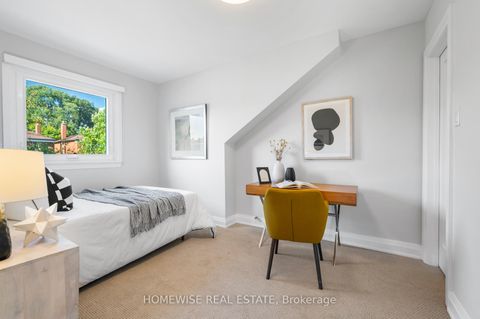 Photo 23 at 17 Earnscliffe Road, Oakwood Village, Toronto